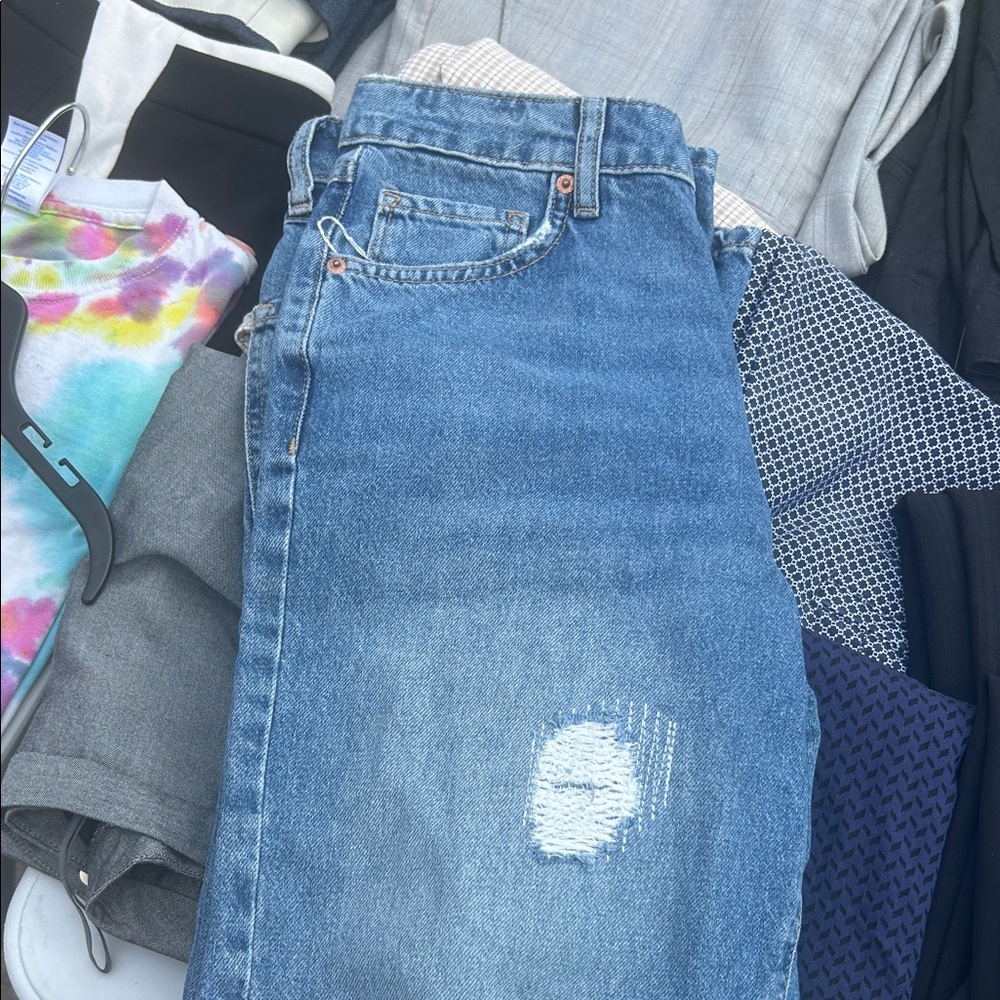 Blue Distressed Jeans